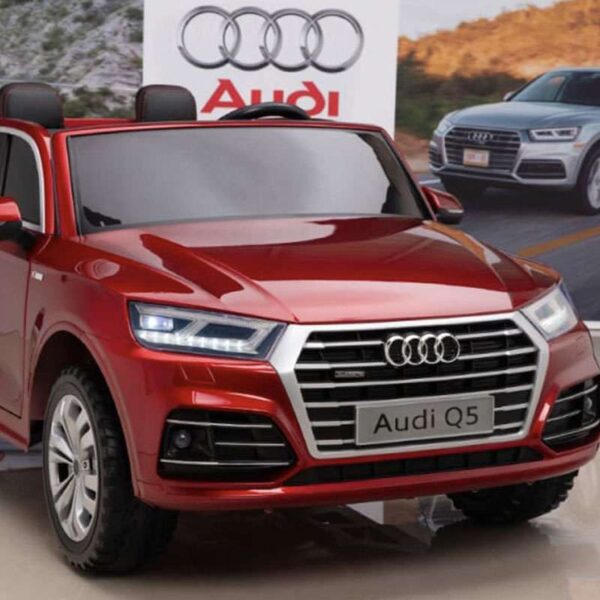 Dečiji automobil na akumulator Audi Q5 4X4 DVOSED - crveni