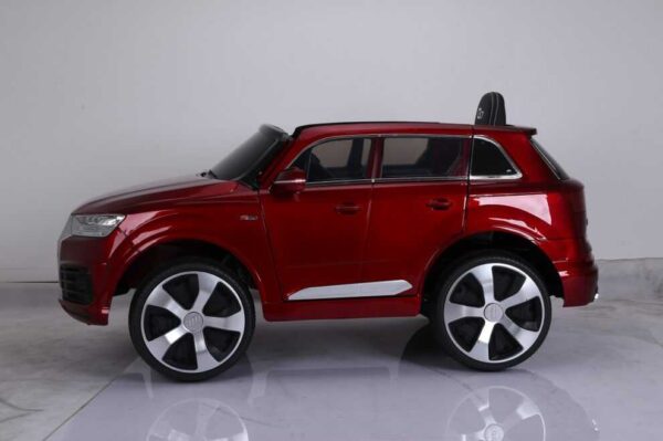 Dečiji automobil na akumulator Audi Q5 4X4 DVOSED - crveni - Image 6