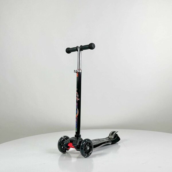 Trotinet model 655 - crni